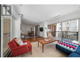 206 - 447 WALMER ROAD, Toronto, Ontario