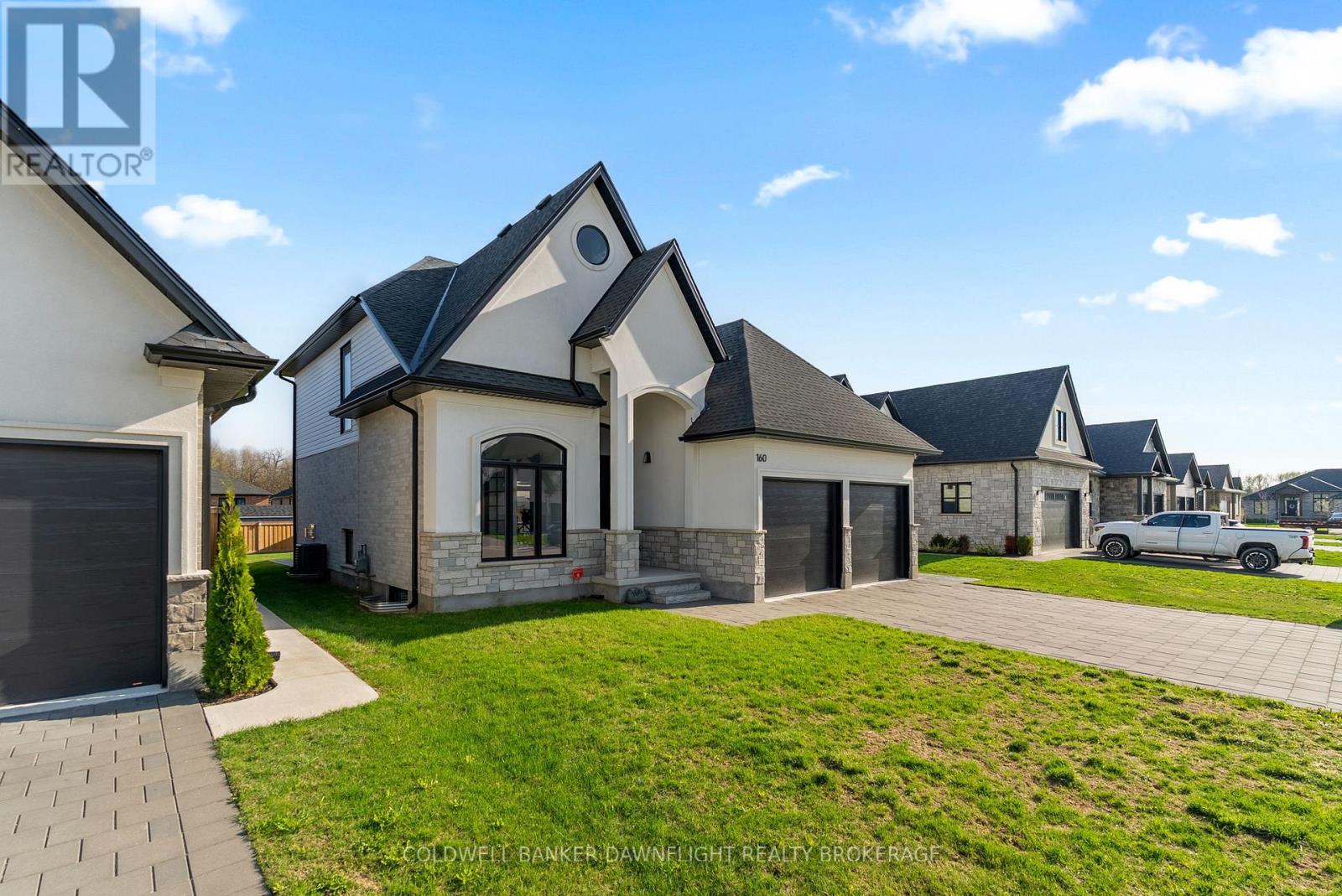 160 Foxborough Place, Thames Centre, Ontario  N0M 2P0 - Photo 2 - X13039228