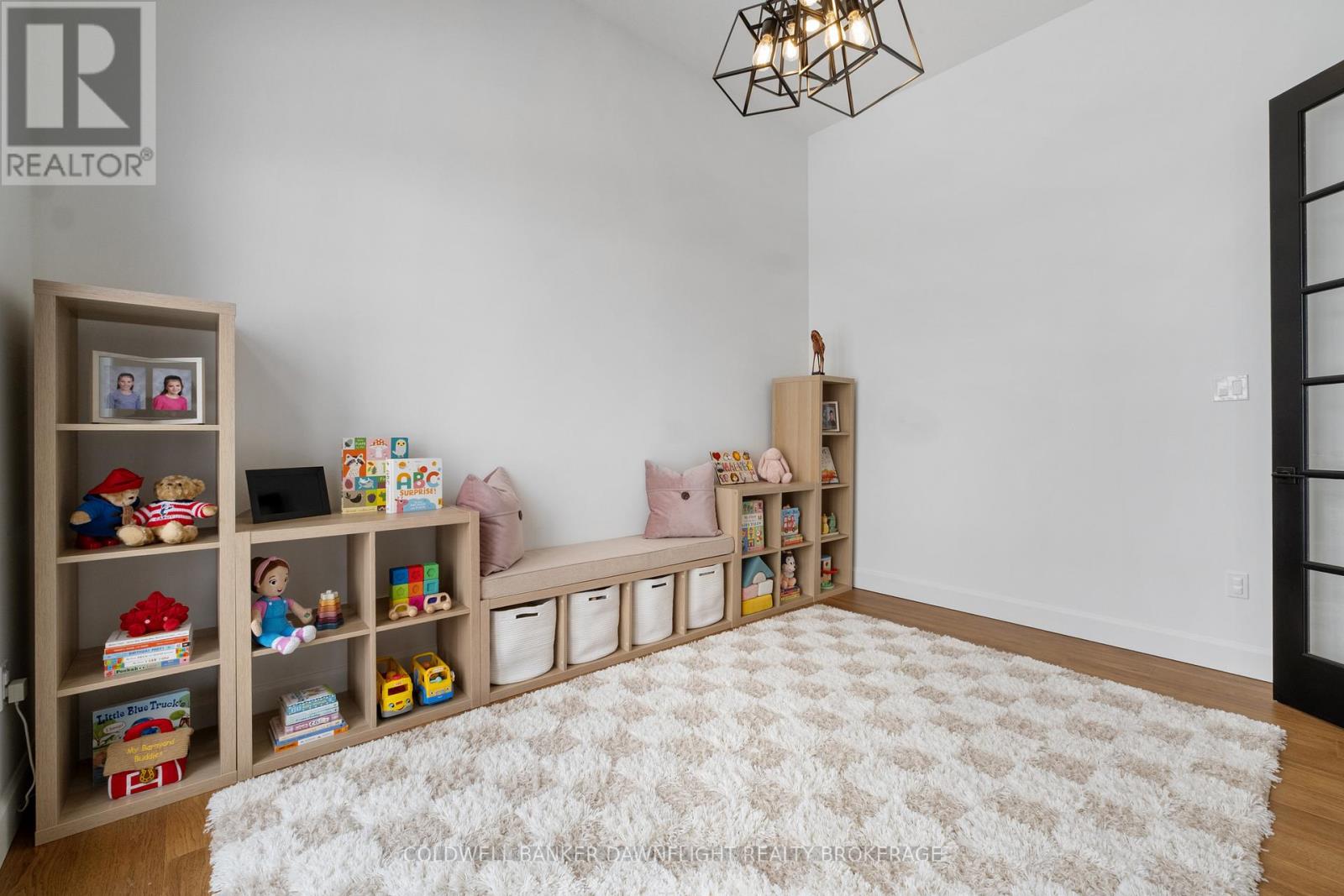 160 Foxborough Place, Thames Centre, Ontario  N0M 2P0 - Photo 6 - X13039228