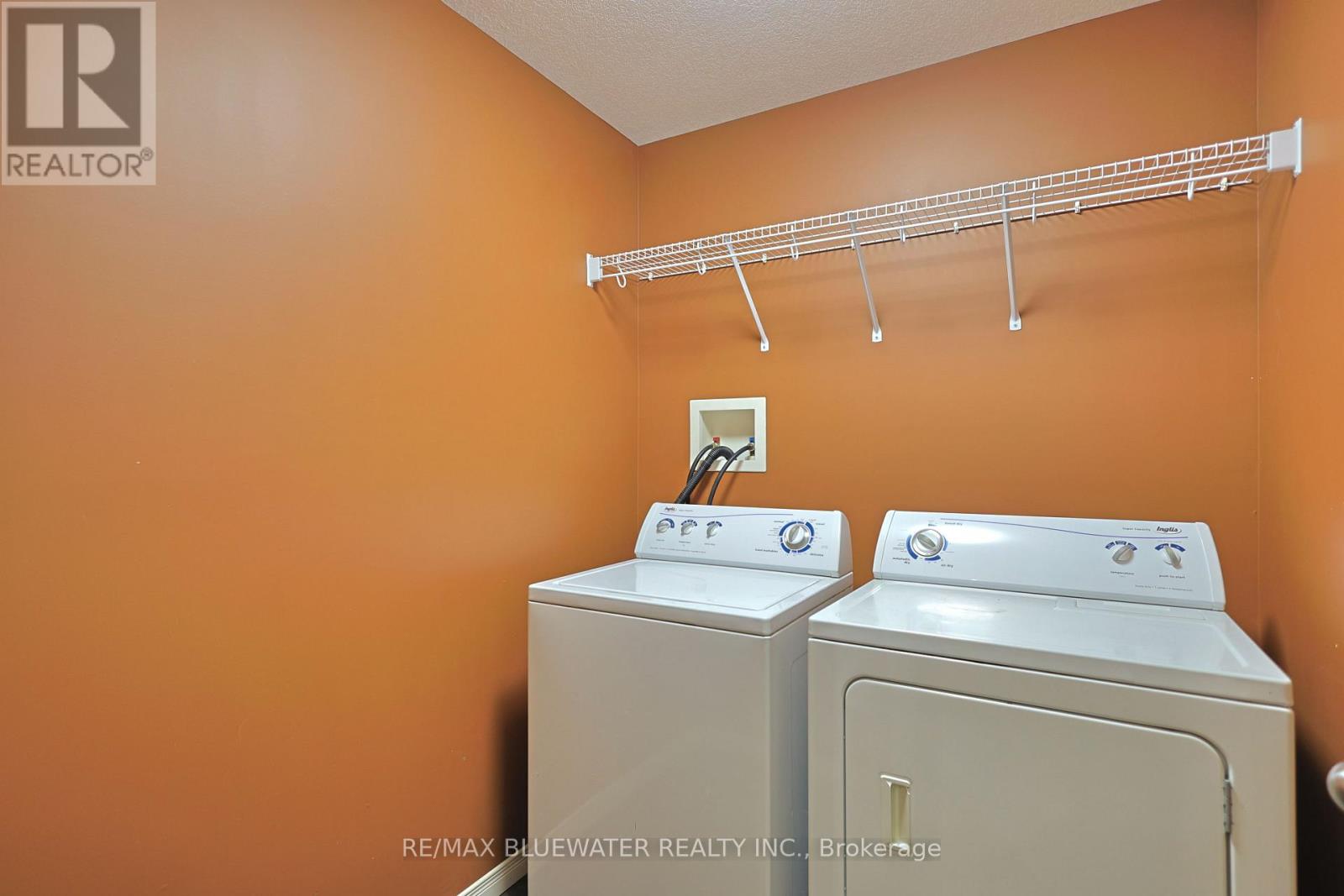 117 Duke Street, North Middlesex, Ontario  N0M 2K0 - Photo 27 - X13039250