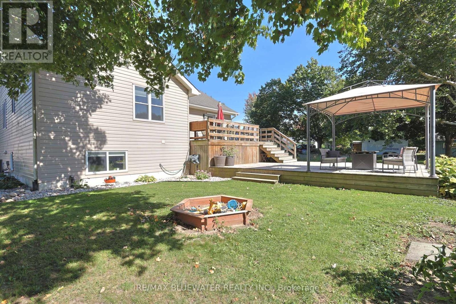 117 Duke Street, North Middlesex, Ontario  N0M 2K0 - Photo 44 - X13039250