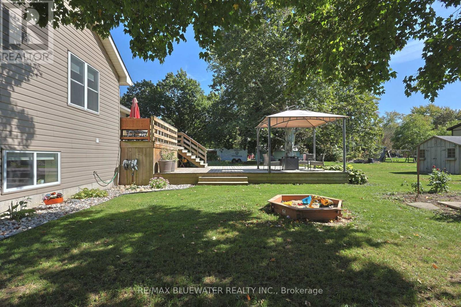 117 Duke Street, North Middlesex, Ontario  N0M 2K0 - Photo 46 - X13039250