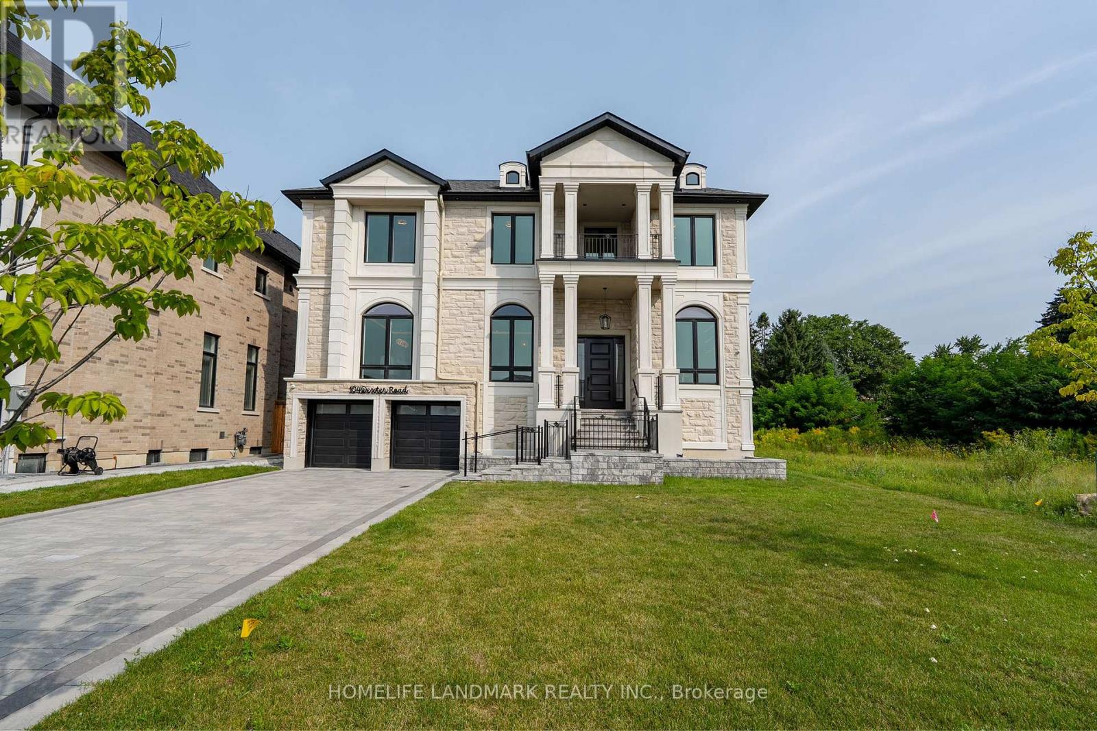 104 Dexter Road E, Richmond Hill, Ontario  L4C 5P5 - Photo 2 - N13039234