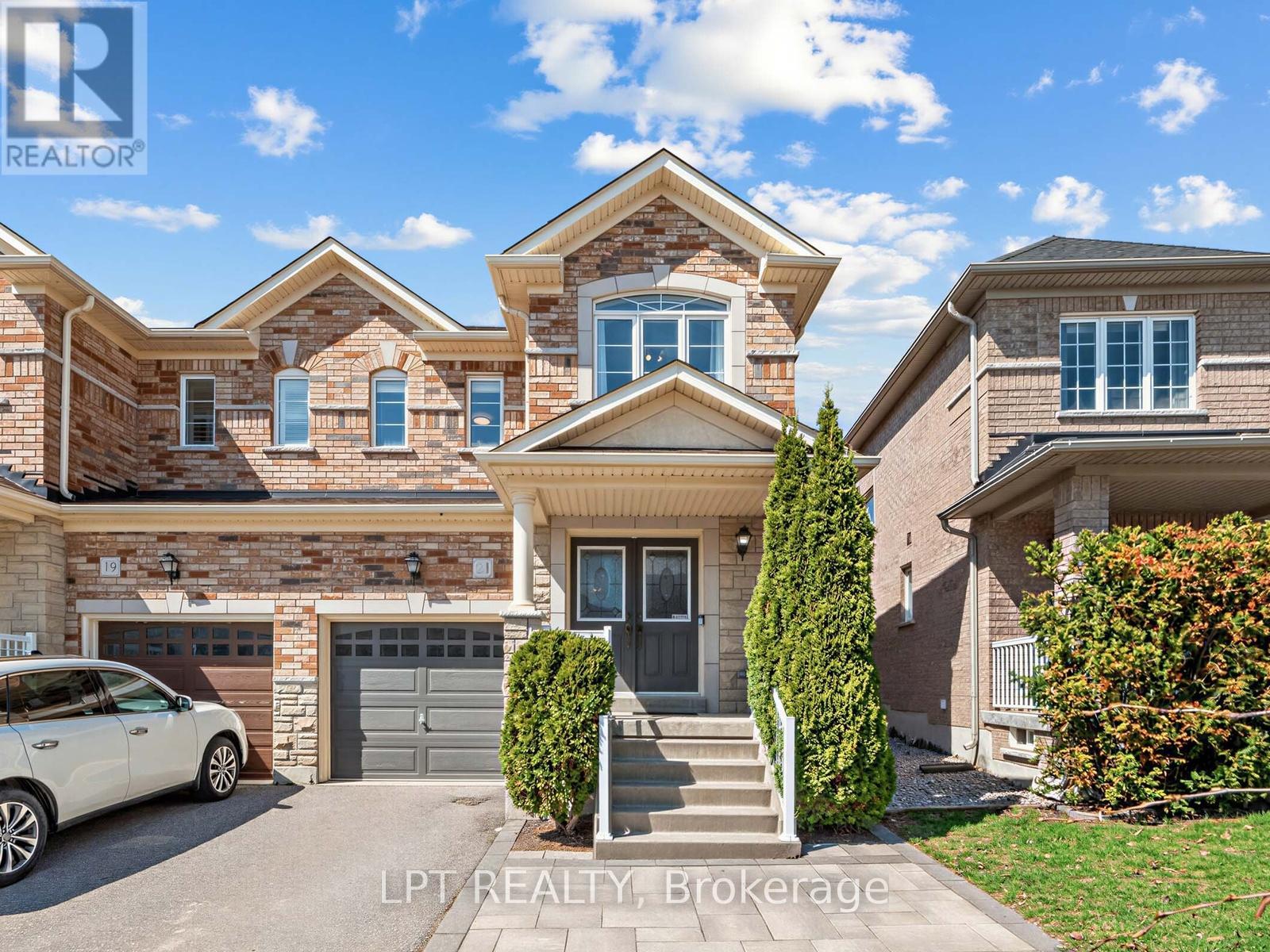 21 AMOS LEHMAN WAY, whitchurch-stouffville (stouffville), Ontario