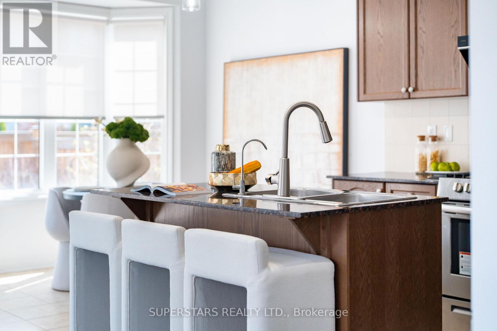 49 Birkett Way, Whitchurch-Stouffville, Ontario  L4A 4P7 - Photo 17 - N13039254