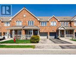 33 TOMABROOK CRESCENT, Brampton, Ontario