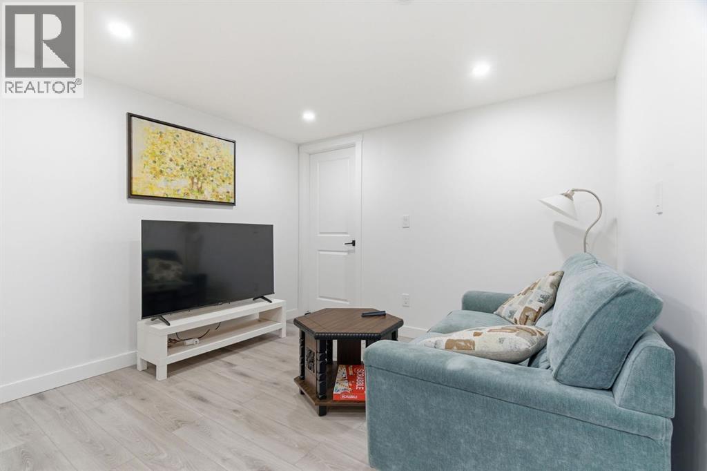 54 Belmont Manor SW, Calgary, Alberta  T2X 5E4 - Photo 42 - A2300250