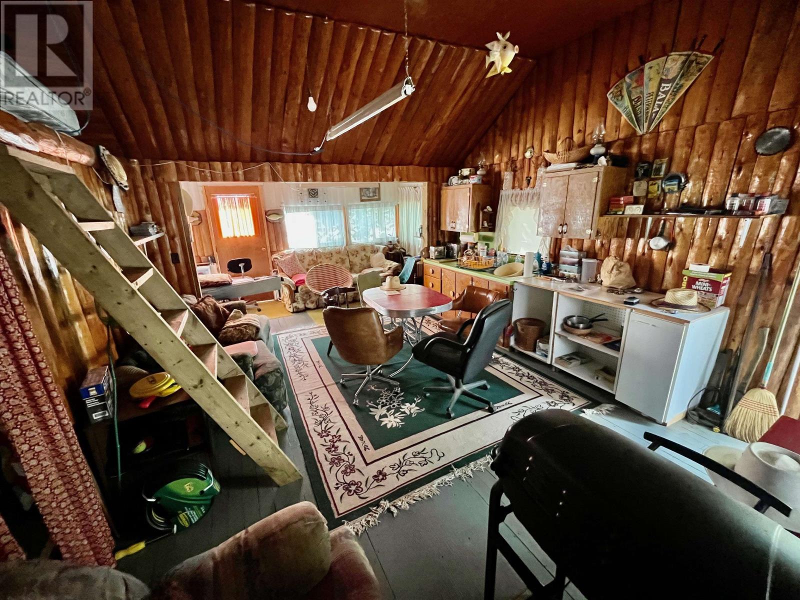 14101 Hwy 17 Hwy E, Dryden, Ontario  P8N 2Y4 - Photo 2 - TB252804