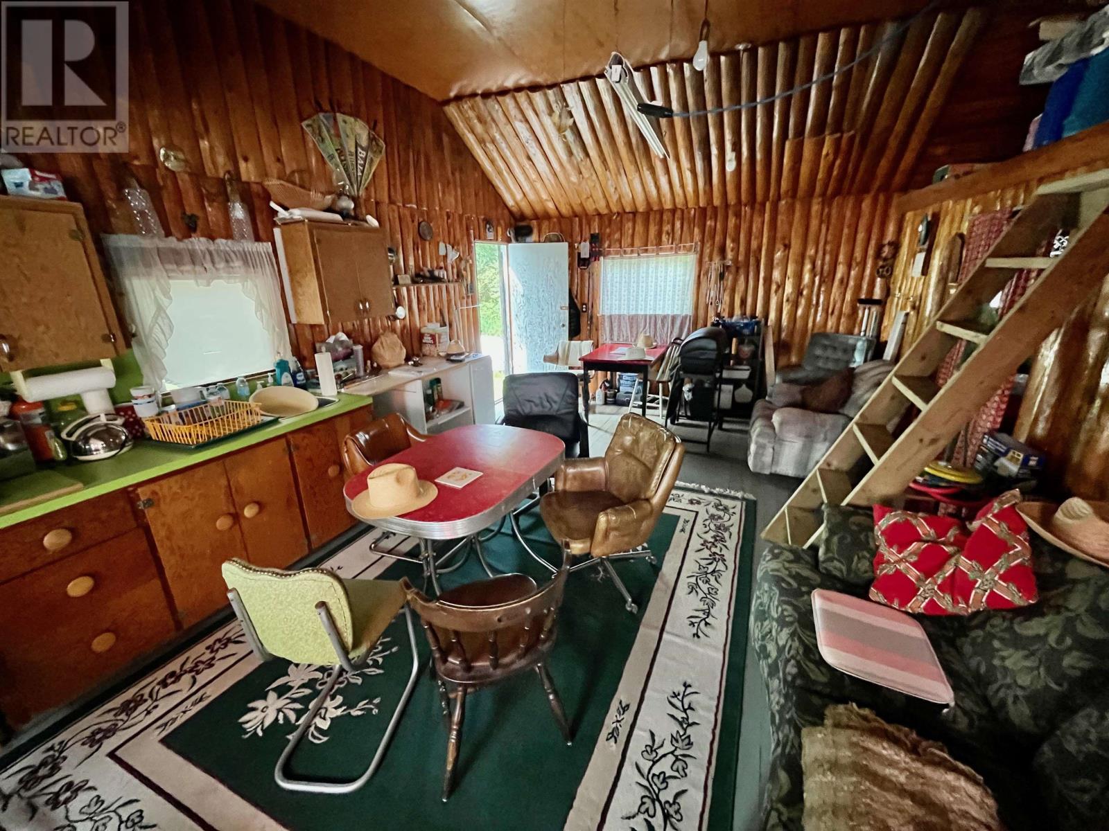 14101 Hwy 17 Hwy E, Dryden, Ontario  P8N 2Y4 - Photo 4 - TB252804