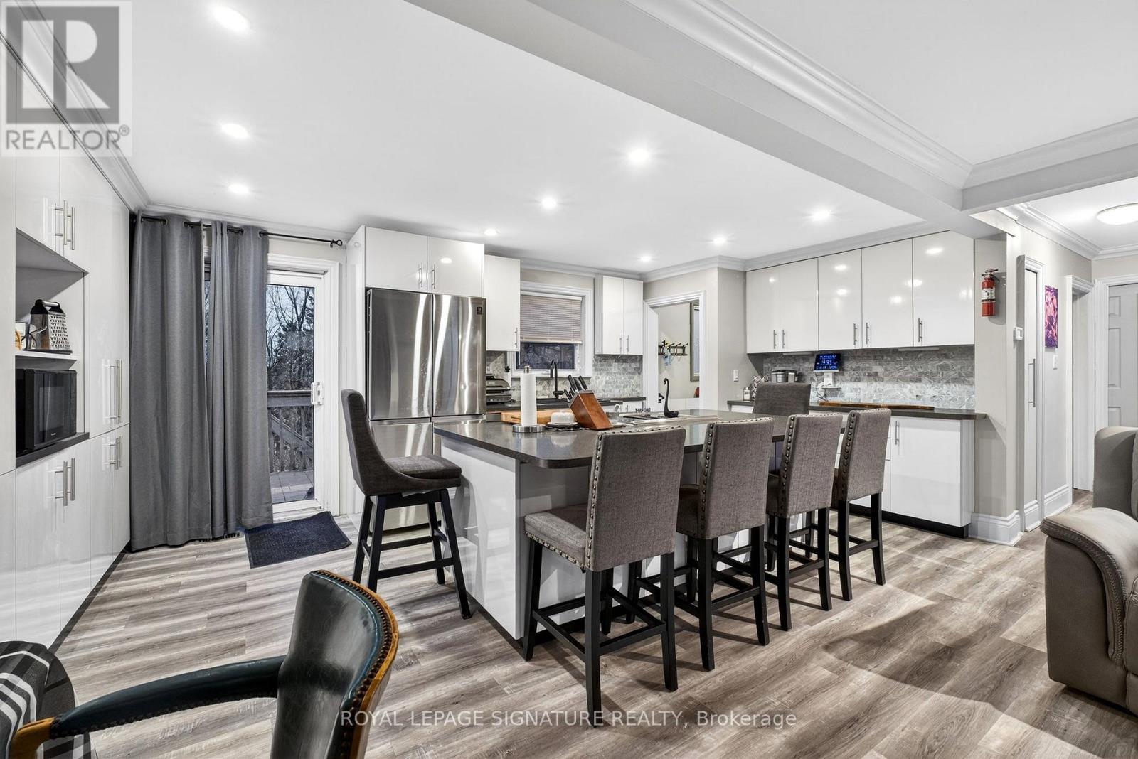 1914 Liverpool Road, Pickering, Ontario  L1V 1W5 - Photo 4 - E13038606