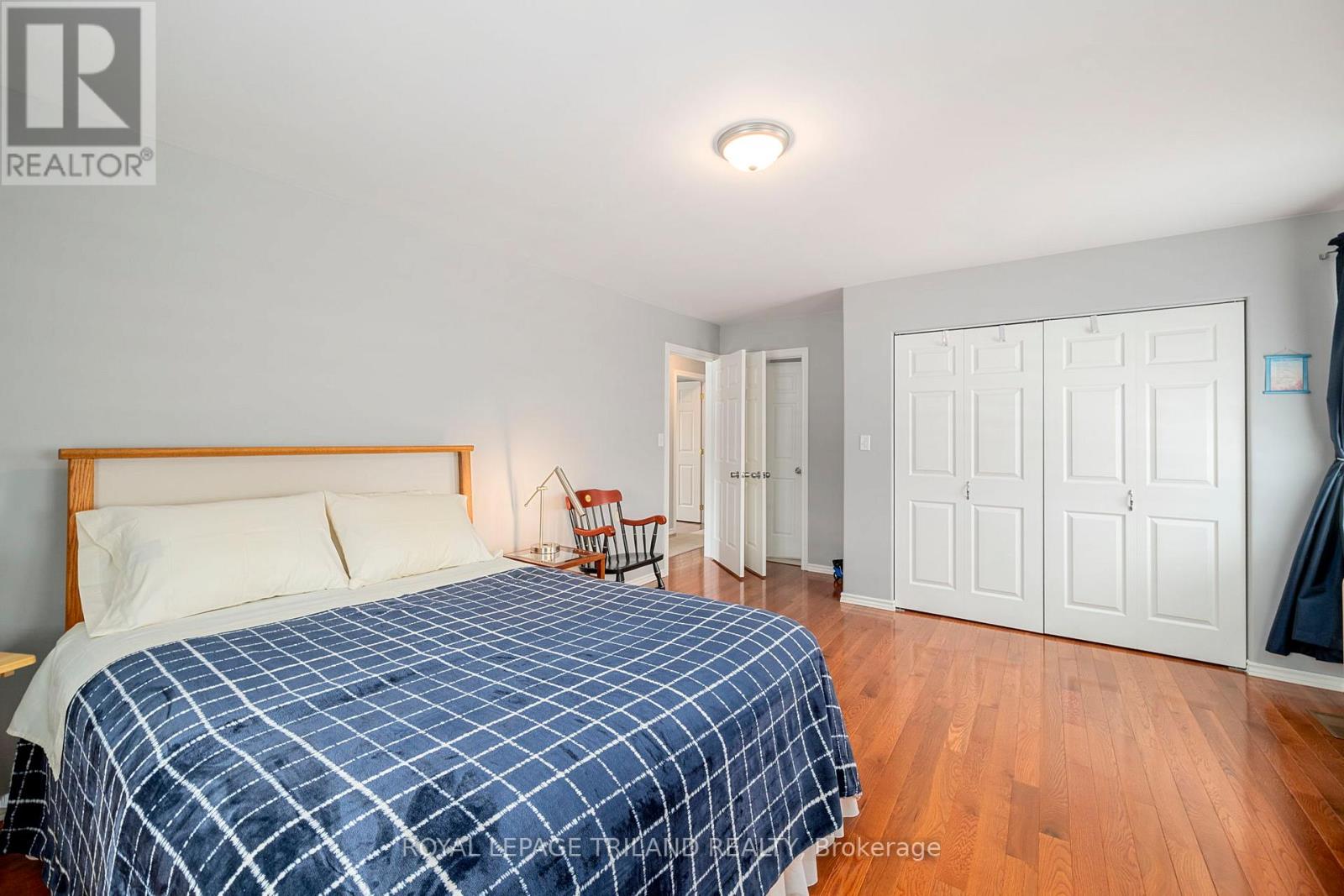 88650 Hilltop Lane, Malahide, Ontario N5H 0B1 - Photo 17 - X12809670