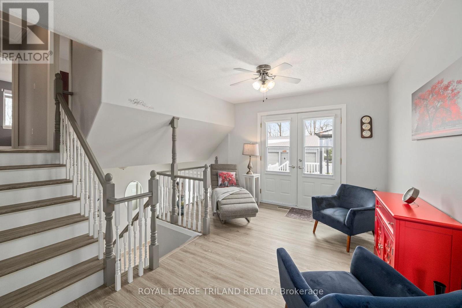 88650 Hilltop Lane, Malahide, Ontario N5H 0B1 - Photo 5 - X12809670