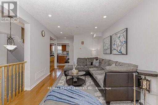 21 - 170 Havelock Drive, Brampton, Ontario  L6W 4T3 - Photo 8 - W13036344