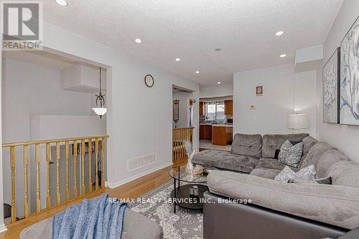21 - 170 Havelock Drive, Brampton, Ontario  L6W 4T3 - Photo 10 - W13036344