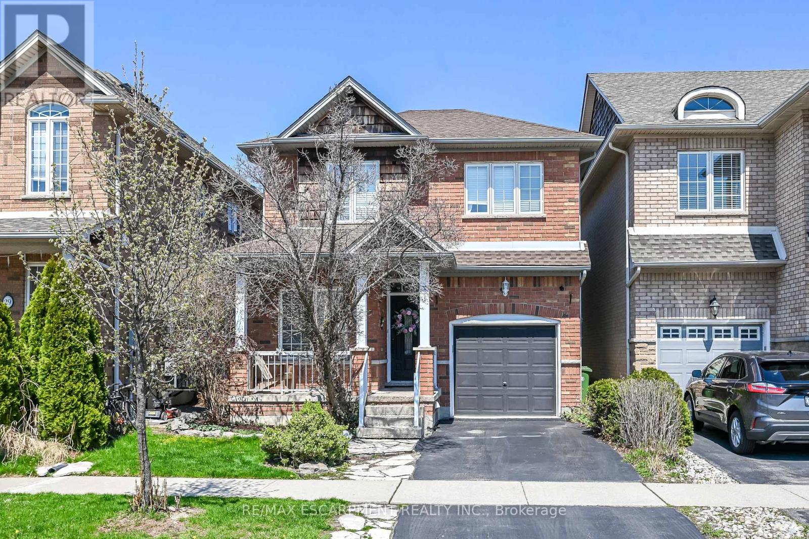 33 PANORAMA WAY, Hamilton, Ontario