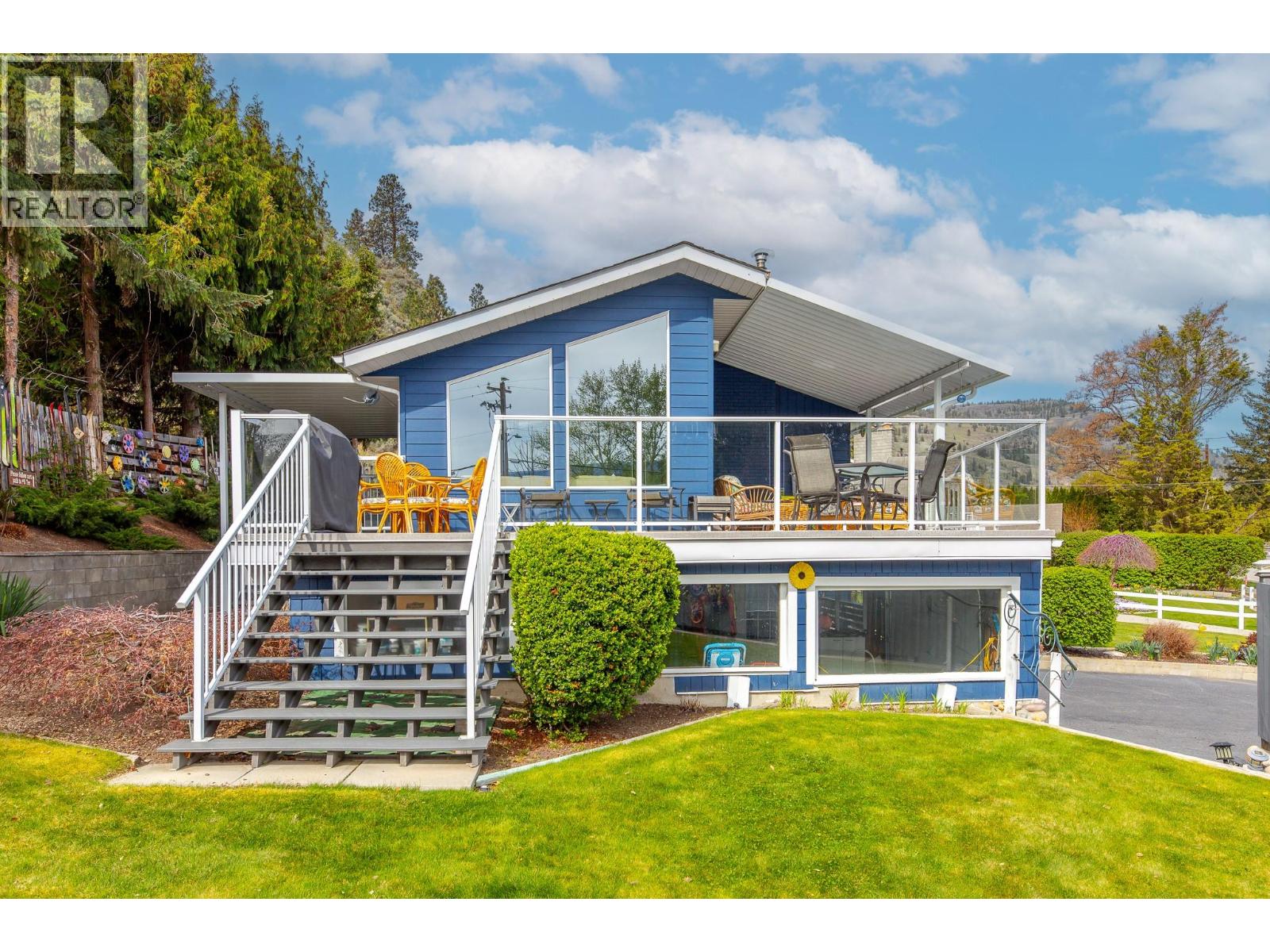 7315 HIGGIN Avenue, Summerland, British Columbia