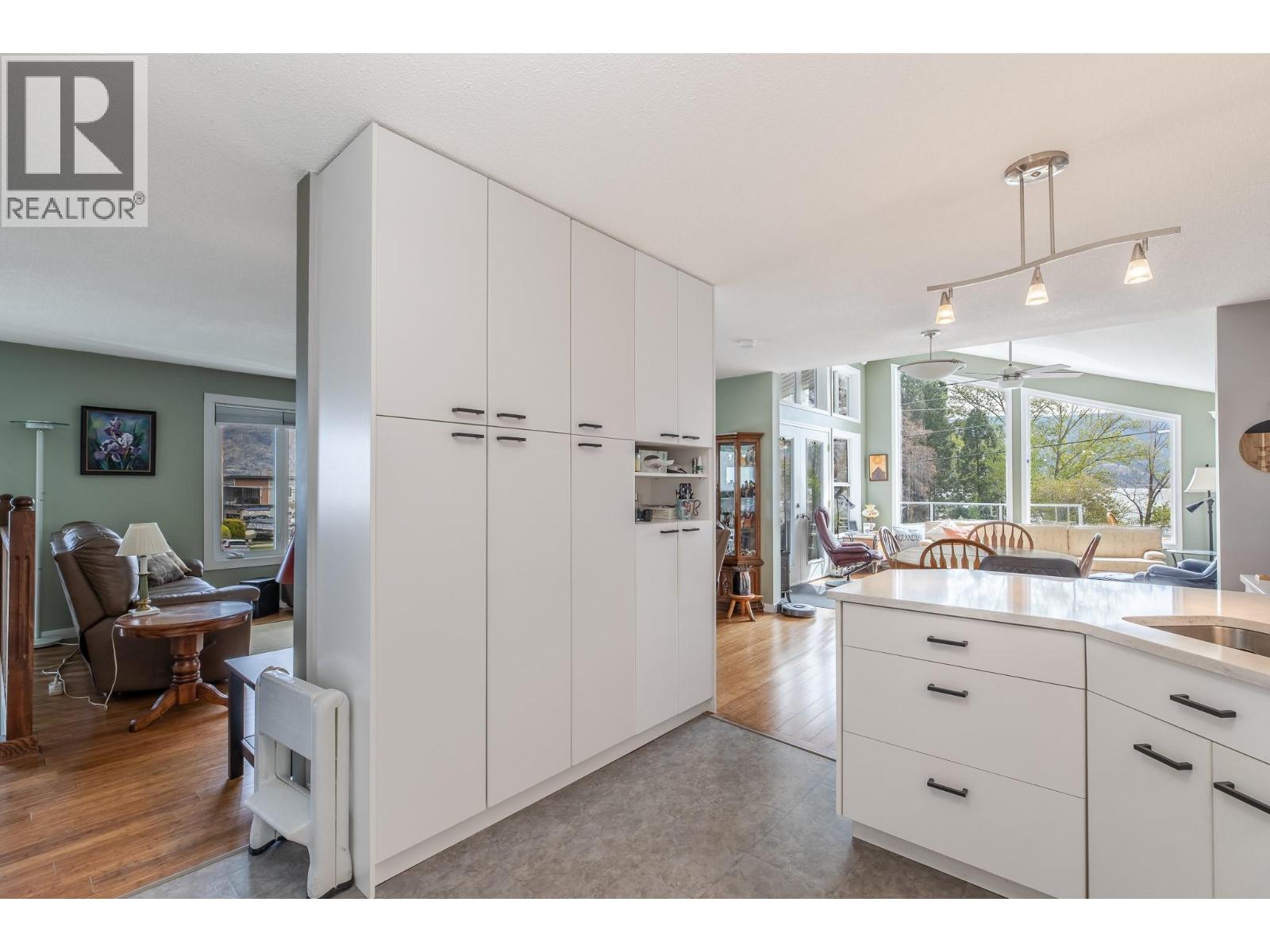 7315 Higgin Avenue, Summerland, British Columbia  V0H 1Z6 - Photo 14 - 10384763