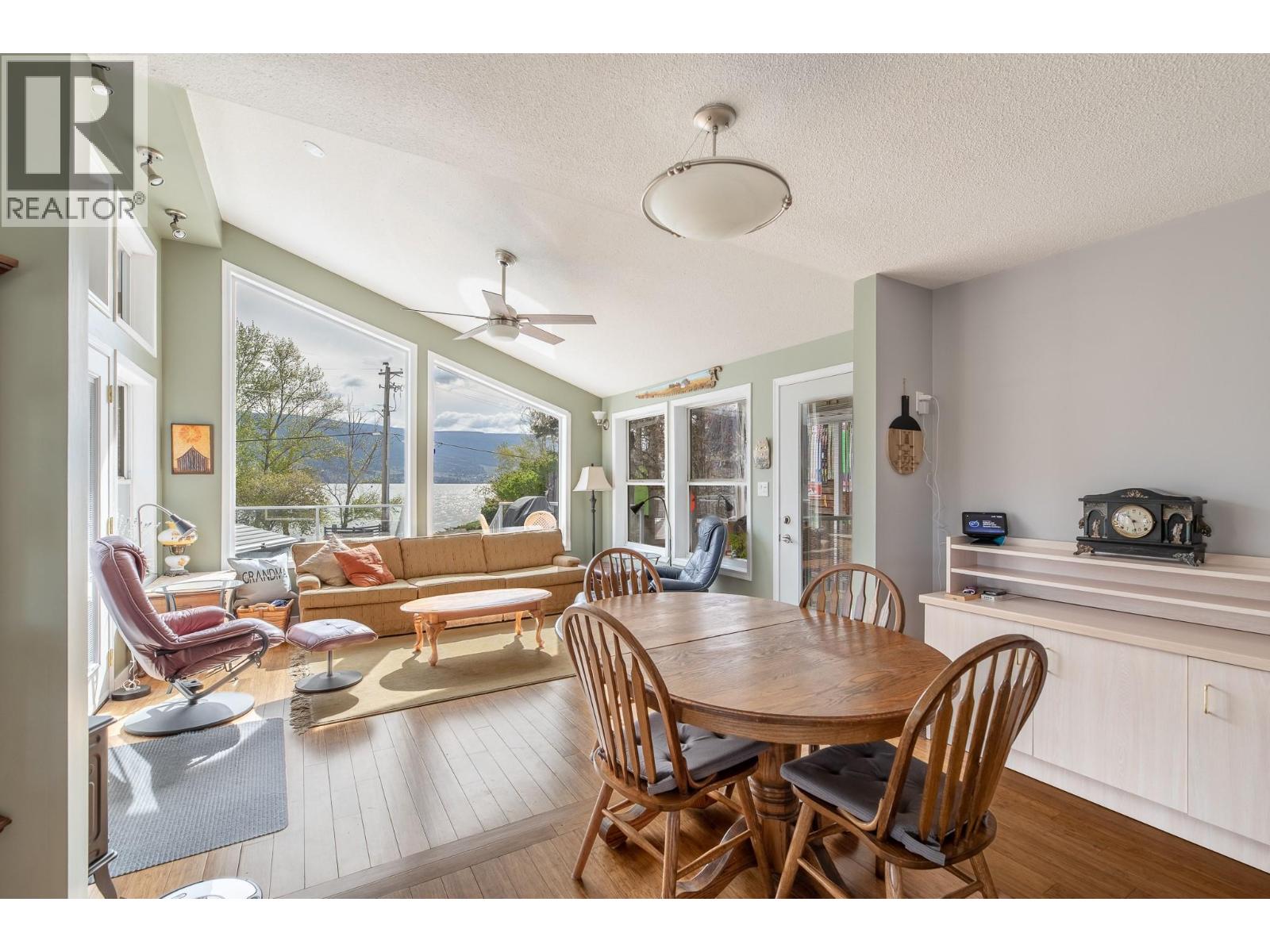 7315 Higgin Avenue, Summerland, British Columbia  V0H 1Z6 - Photo 6 - 10384763