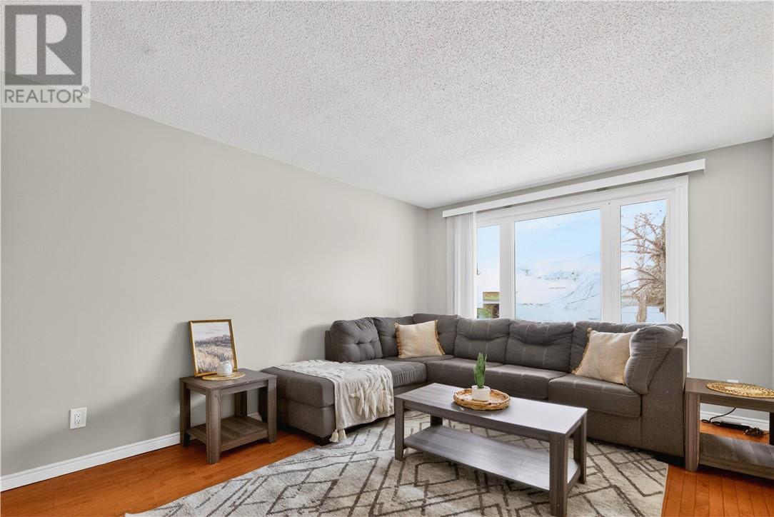 1754 Graywood Drive, Sudbury, Ontario  P3A 5S4 - Photo 3 - 2127282