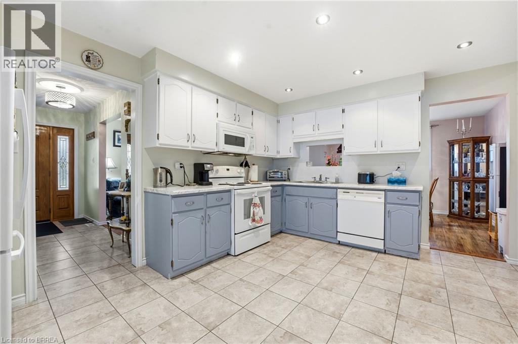 13 Brooks Court, Brantford, Ontario  N3R 6X9 - Photo 14 - 40816749