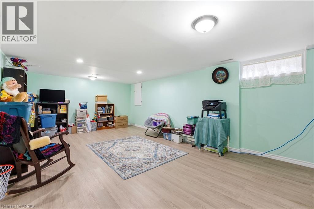 13 Brooks Court, Brantford, Ontario  N3R 6X9 - Photo 29 - 40816749