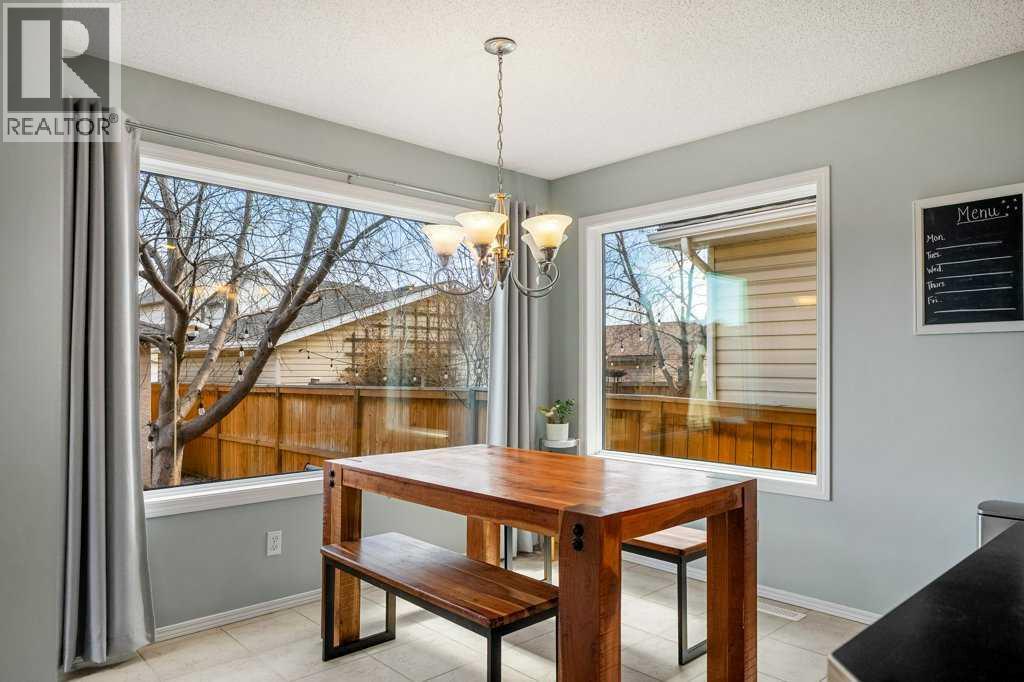 90 Elgin Drive SE, Calgary, Alberta  T2Z 4A8 - Photo 13 - A2300893