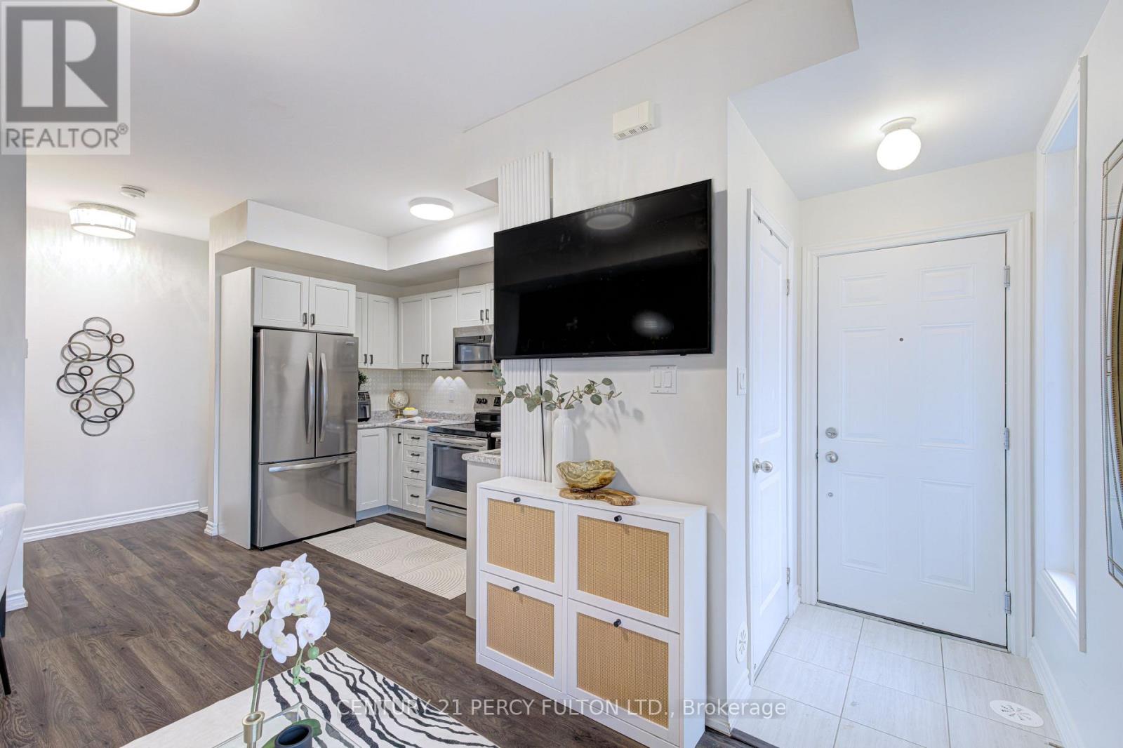 2566 William Jackson Drive, Pickering, Ontario  L1X 0E5 - Photo 12 - E13038496