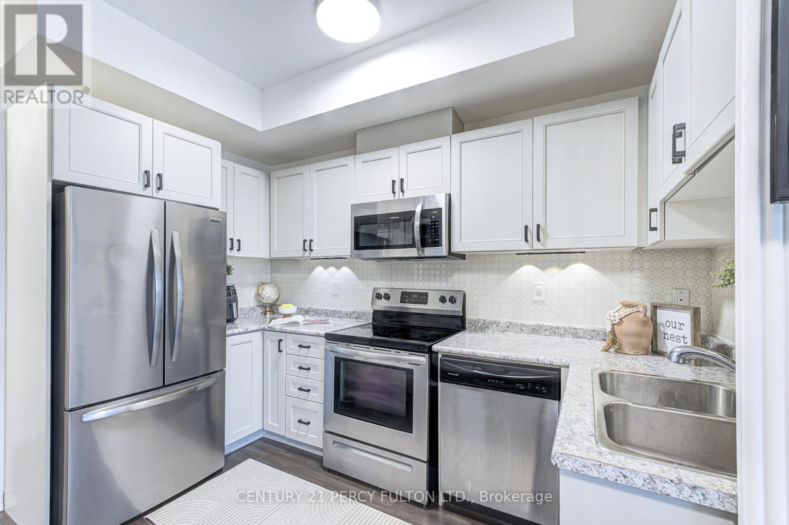 2566 William Jackson Drive, Pickering, Ontario  L1X 0E5 - Photo 21 - E13038496