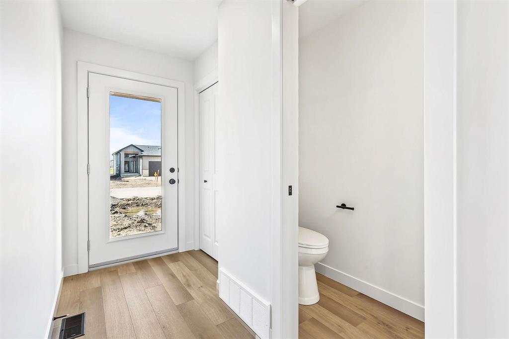 84 Kootenay Way, Steinbach, Manitoba  R5G 2Y1 - Photo 1 - 202608133