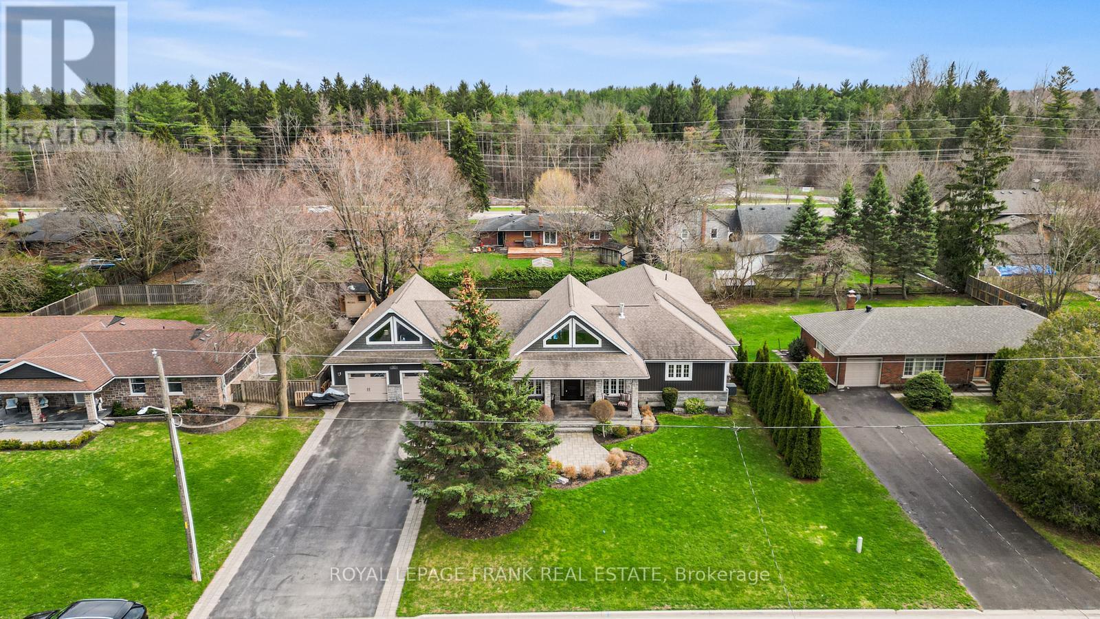 325 MAINE STREET, oshawa (kedron), Ontario