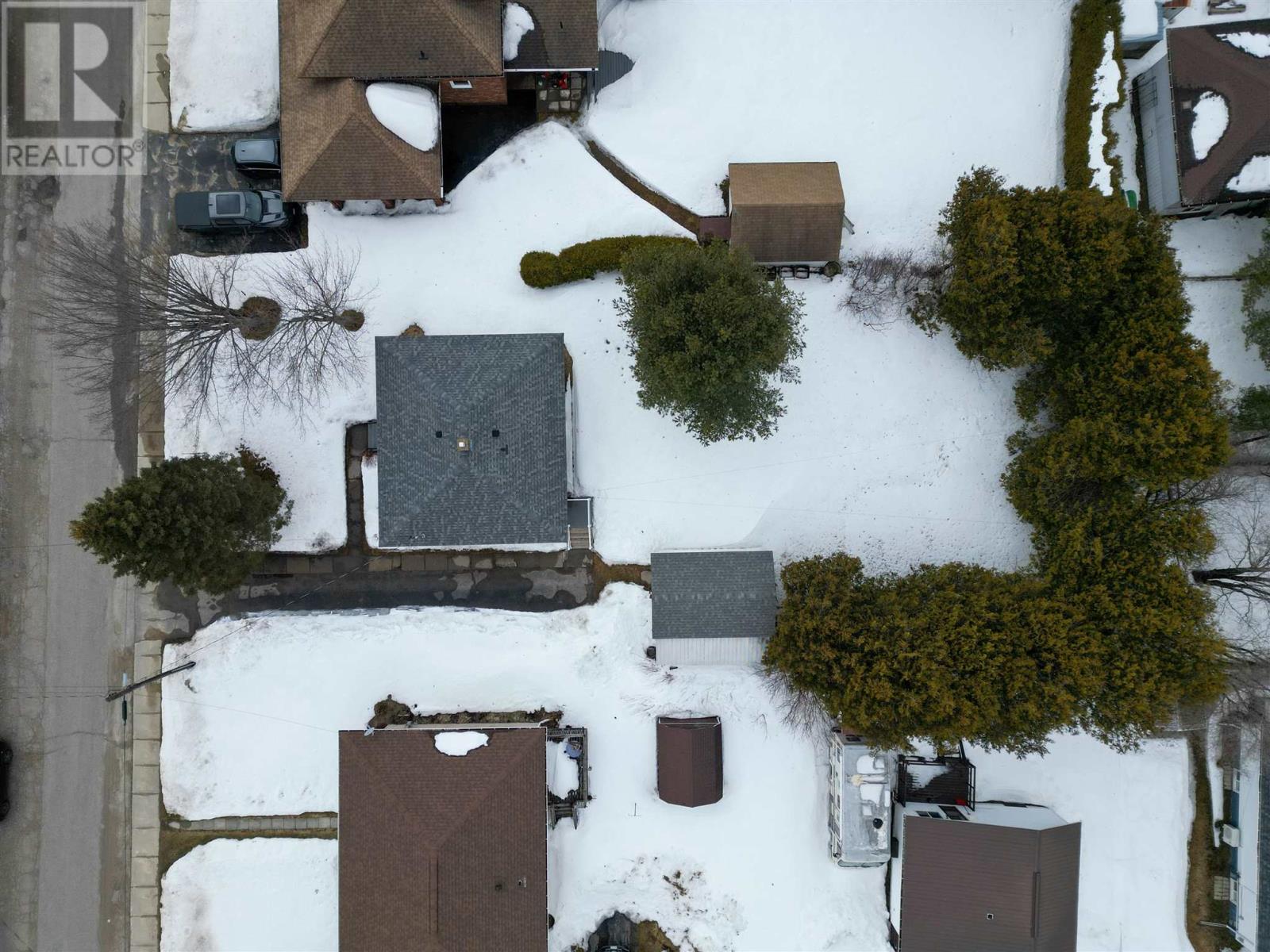 27 Queen Ave, Blind River, Ontario  P0R 1B0 - Photo 7 - SM260638