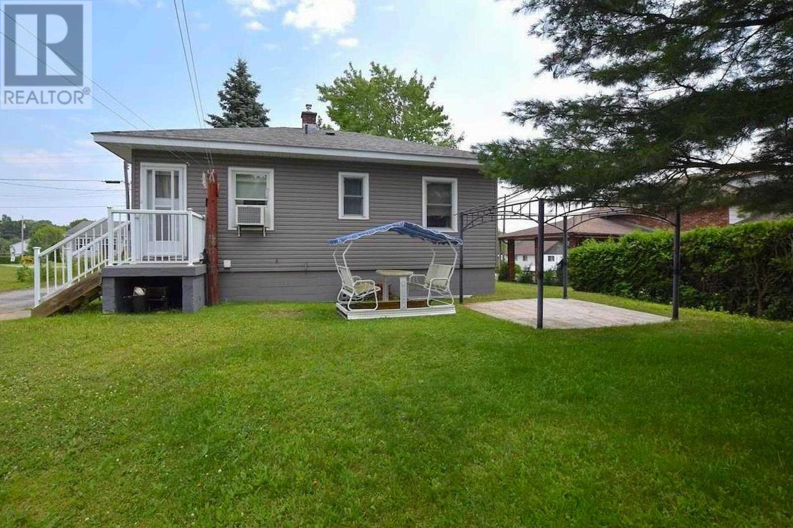 27 Queen Ave, Blind River, Ontario  P0R 1B0 - Photo 32 - SM260638