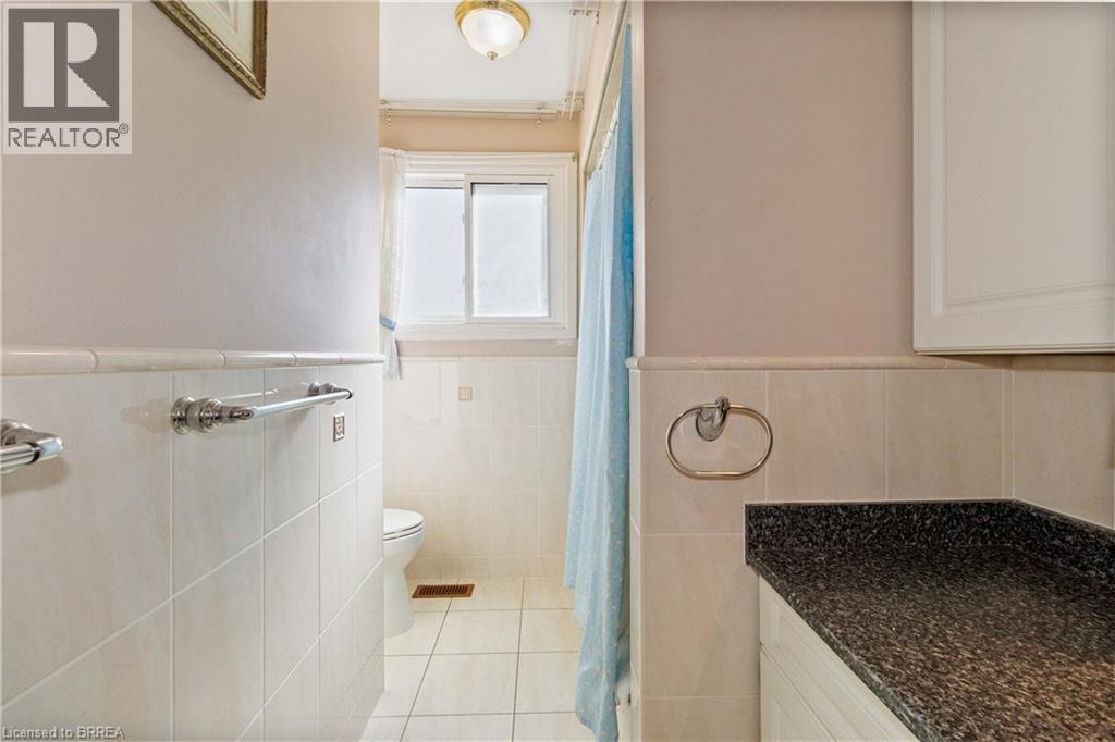 11 Sigurd Jensen Court, Brantford, Ontario  N3R 6Y8 - Photo 14 - 40821923