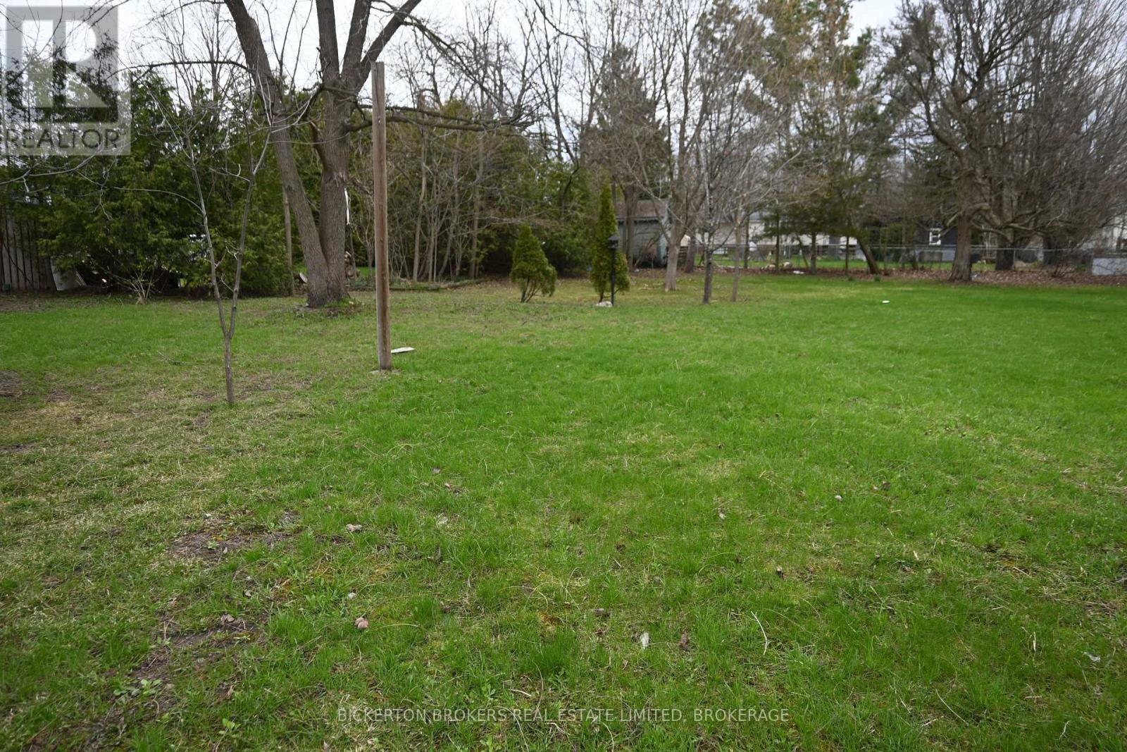 20 Grand Trunk Avenue, Lansdowne Village, Ontario  K0E 1L0 - Photo 2 - X13039344