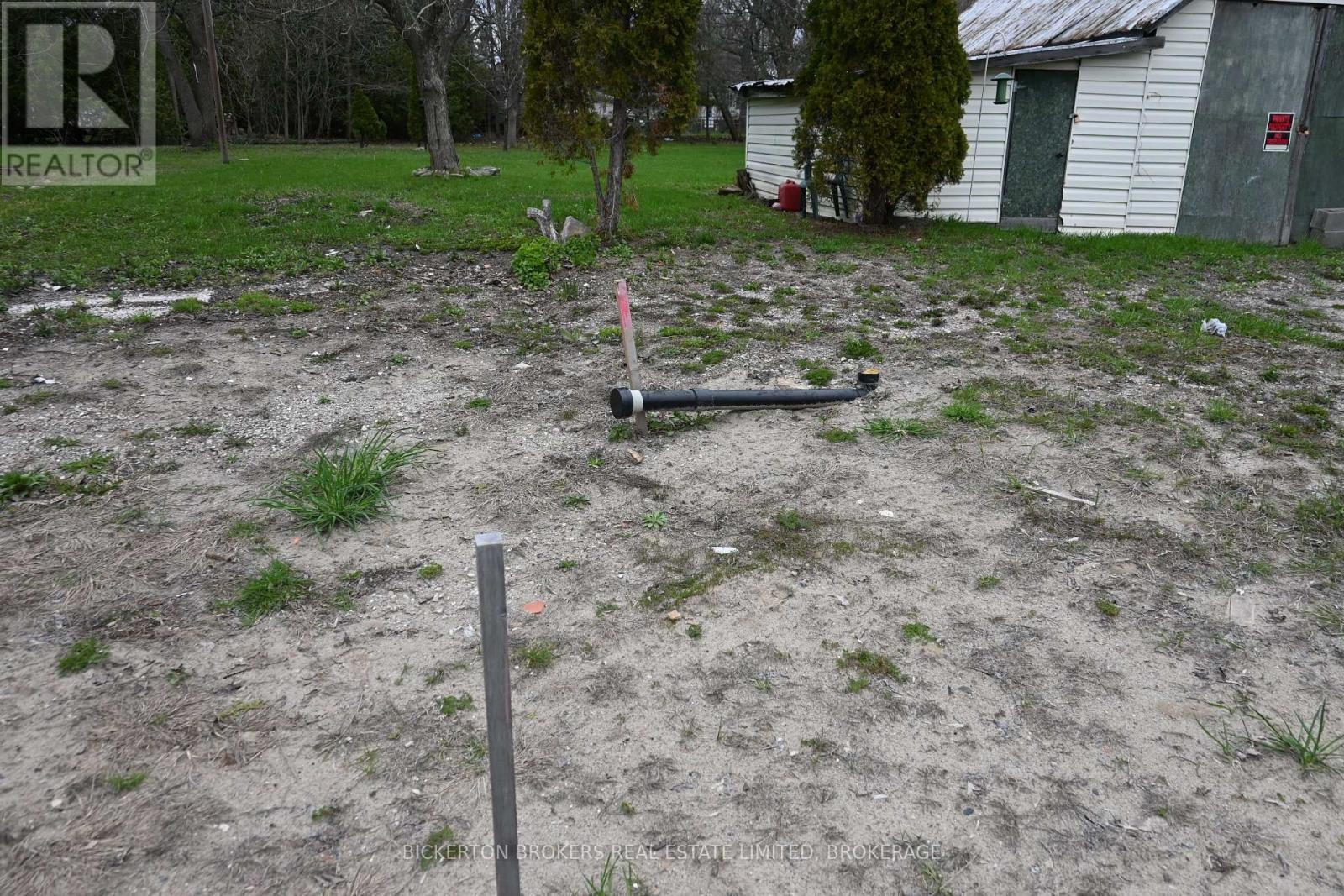 20 Grand Trunk Avenue, Lansdowne Village, Ontario  K0E 1L0 - Photo 7 - X13039344