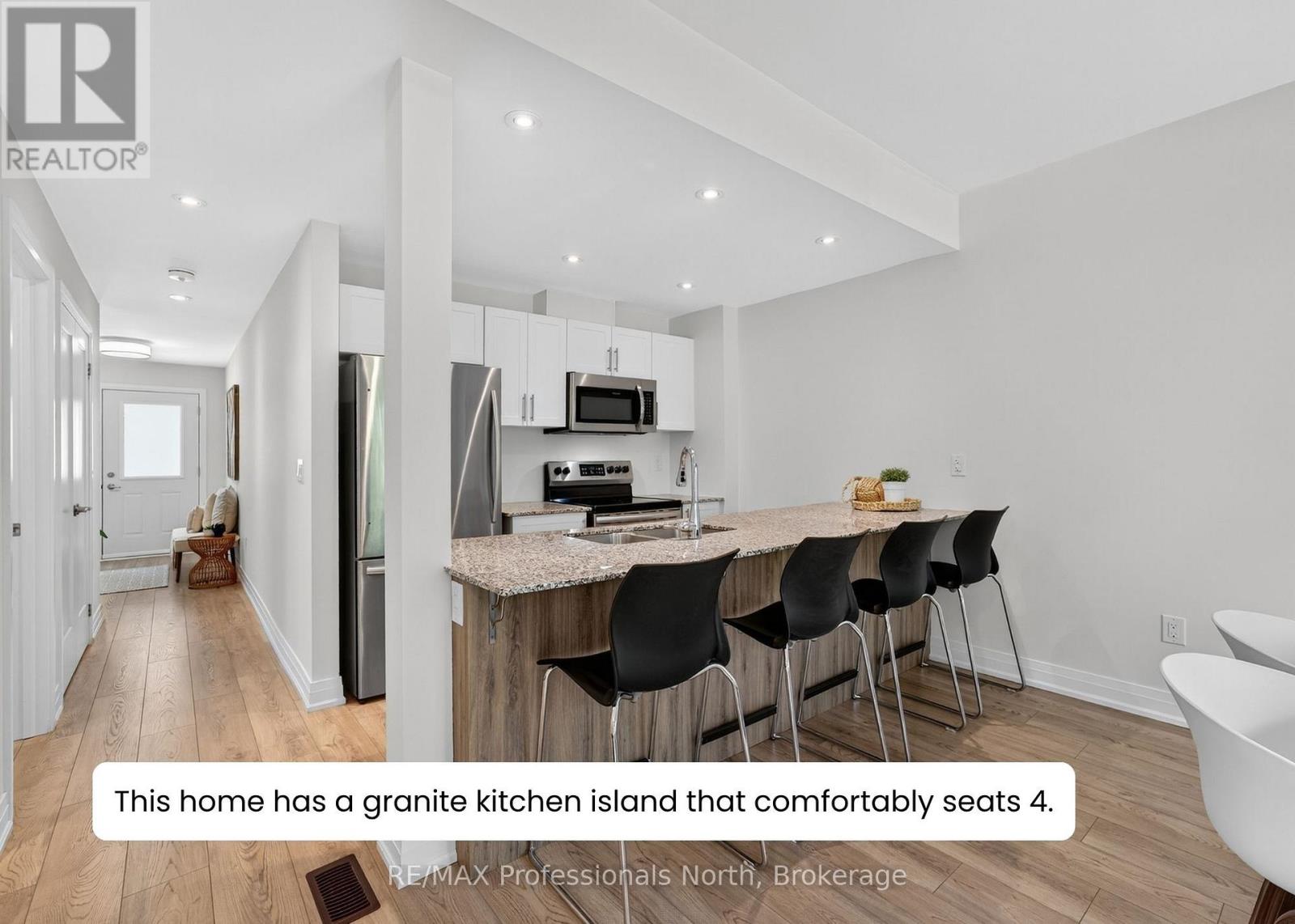 3 - 393 Manitoba Street, Bracebridge, Ontario  P1L 0G1 - Photo 2 - X13039284