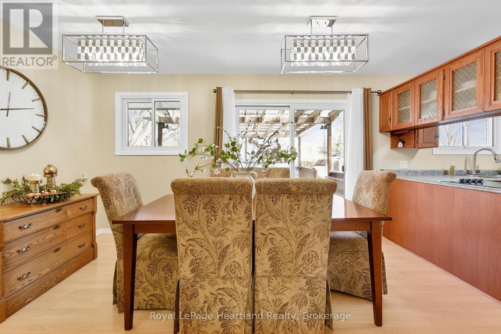 106 Oxford Street, Goderich, Ontario  N7A 1E4 - Photo 11 - X13039390