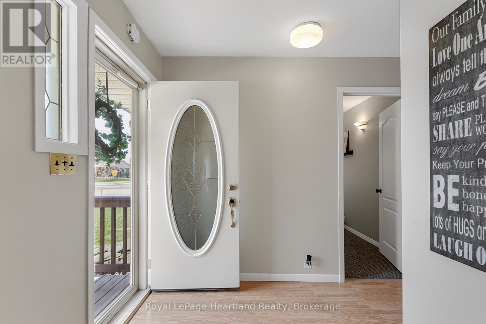 106 Oxford Street, Goderich, Ontario  N7A 1E4 - Photo 4 - X13039390