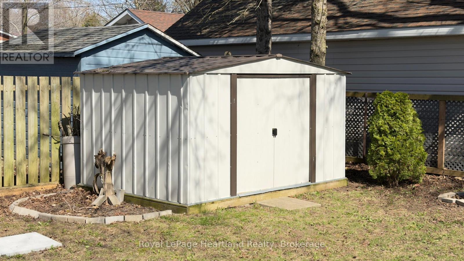 106 Oxford Street, Goderich, Ontario  N7A 1E4 - Photo 44 - X13039390