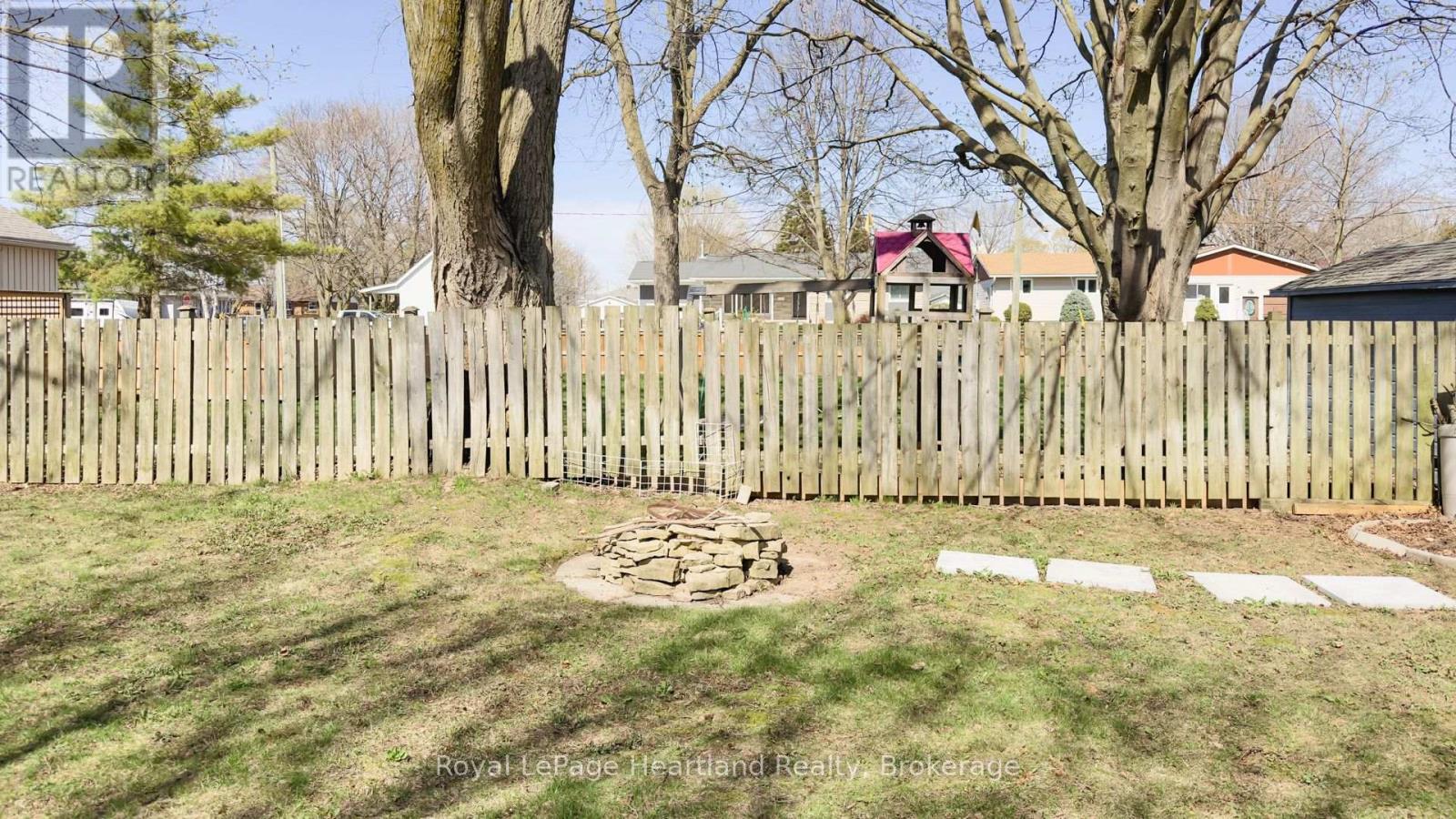 106 Oxford Street, Goderich, Ontario  N7A 1E4 - Photo 45 - X13039390