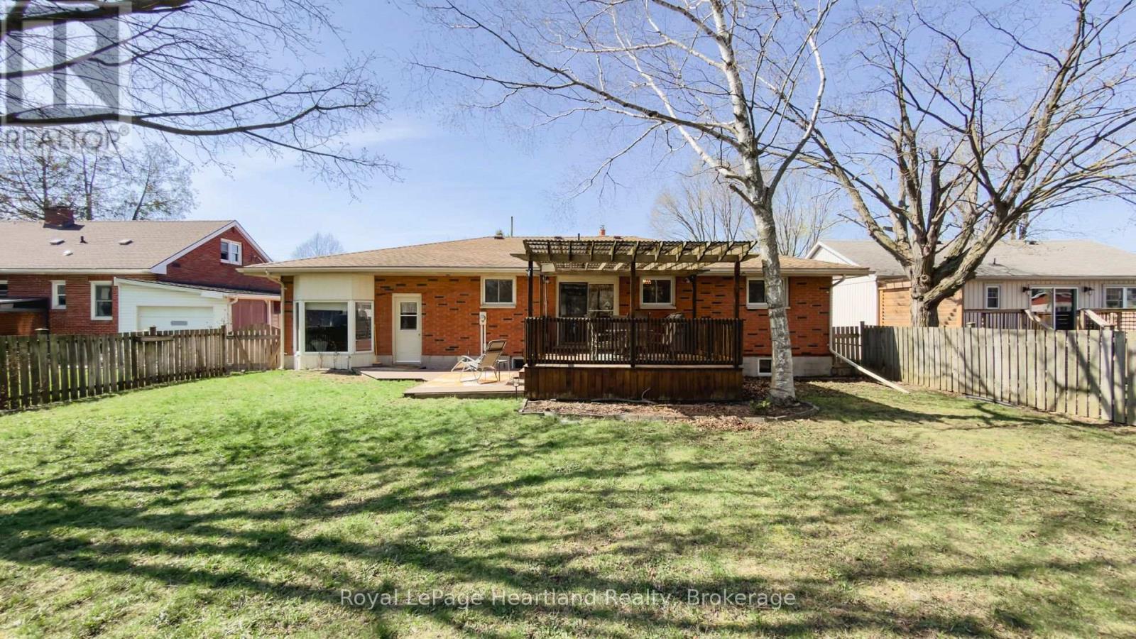 106 Oxford Street, Goderich, Ontario  N7A 1E4 - Photo 46 - X13039390