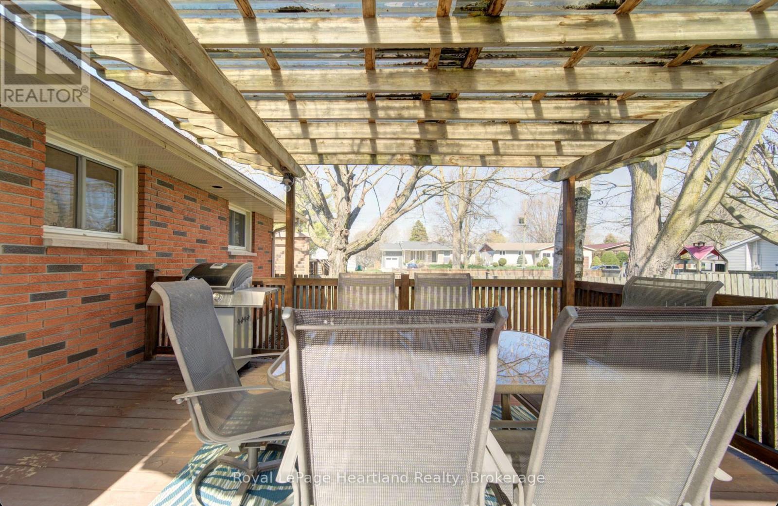 106 Oxford Street, Goderich, Ontario  N7A 1E4 - Photo 47 - X13039390