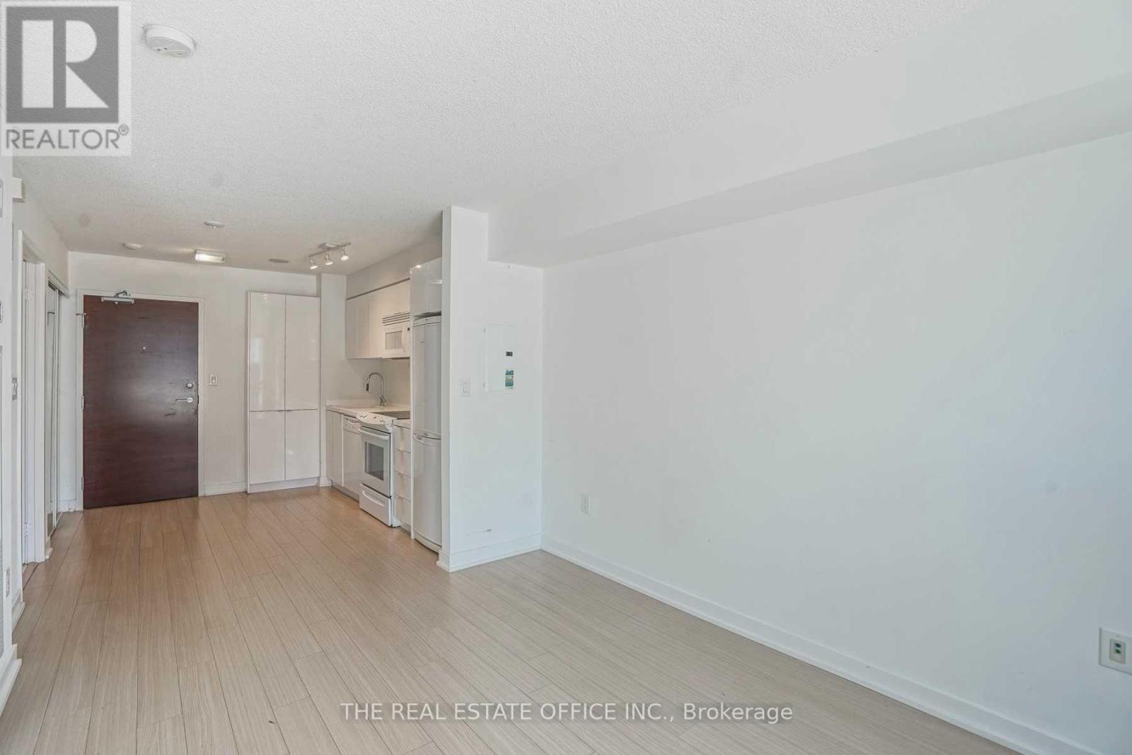 1103 - 15 Iceboat Terrace, Toronto, Ontario  M5V 4A5 - Photo 10 - C13039334