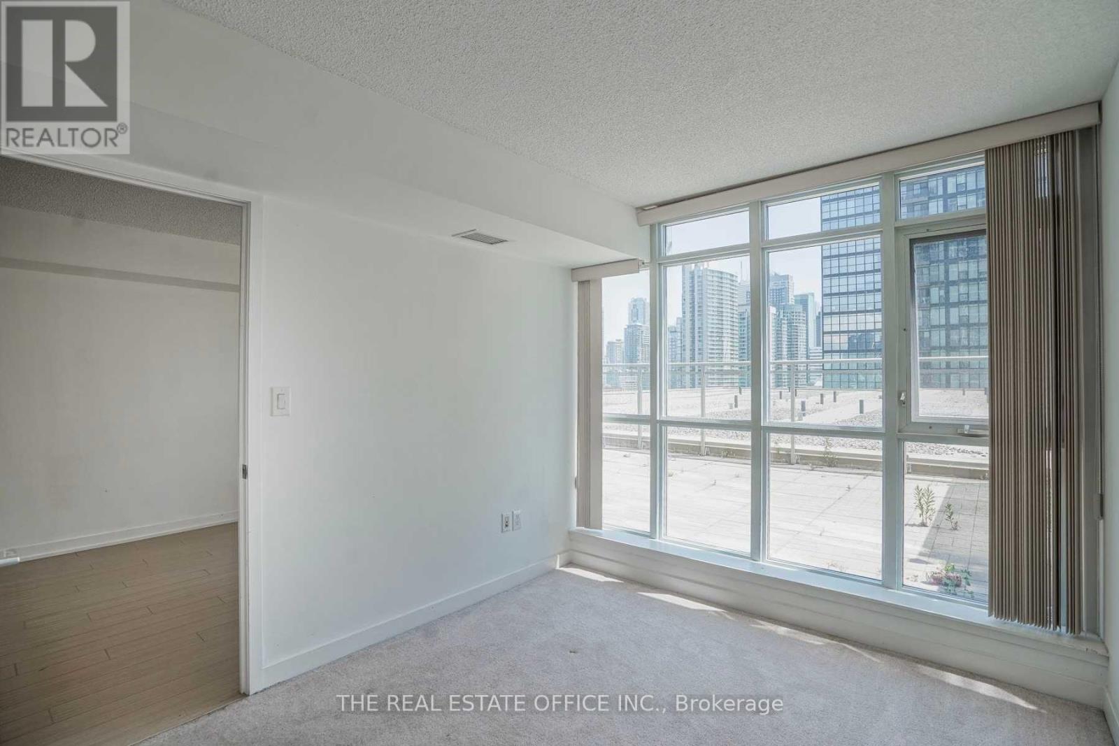 1103 - 15 Iceboat Terrace, Toronto, Ontario  M5V 4A5 - Photo 13 - C13039334