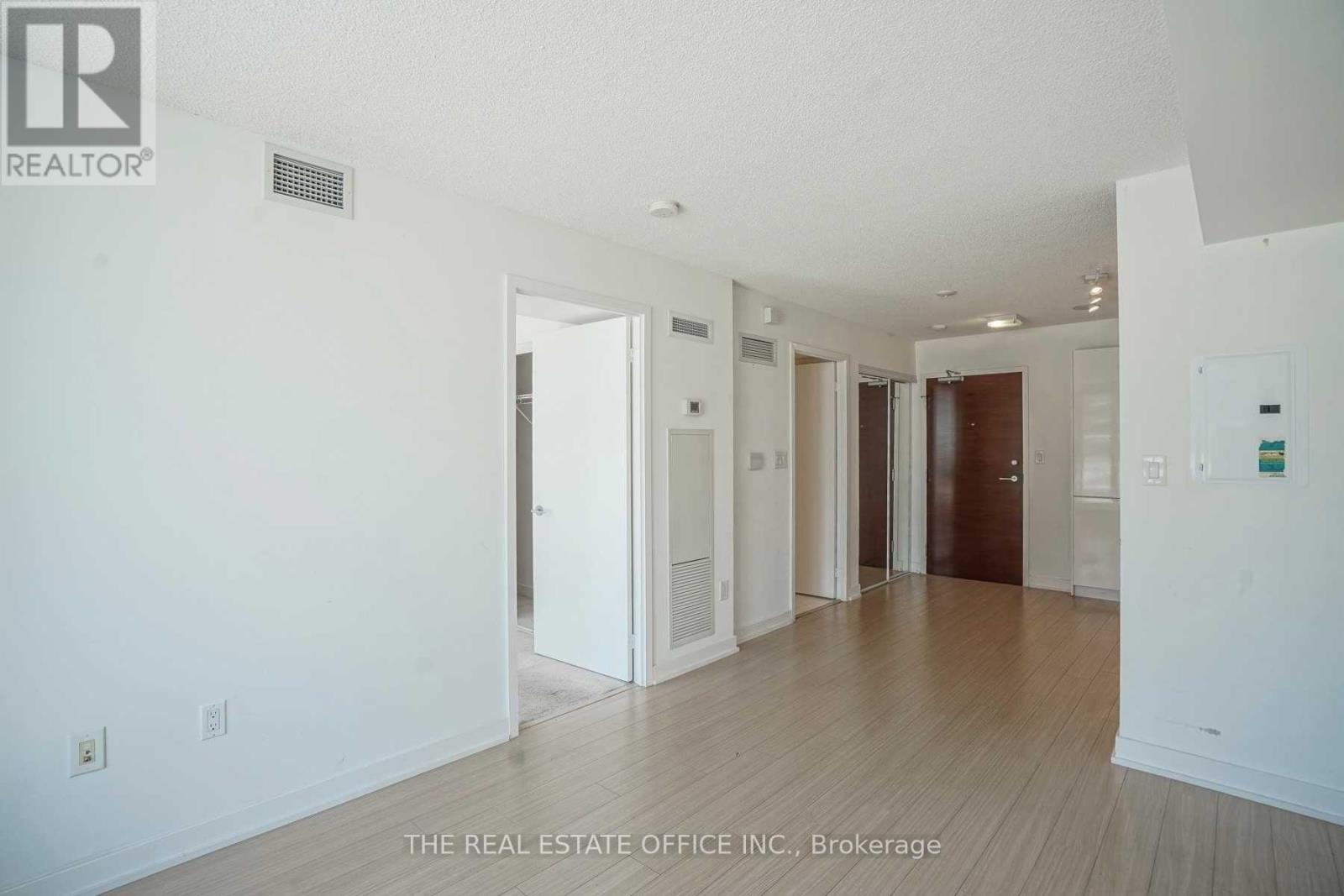 1103 - 15 Iceboat Terrace, Toronto, Ontario  M5V 4A5 - Photo 21 - C13039334