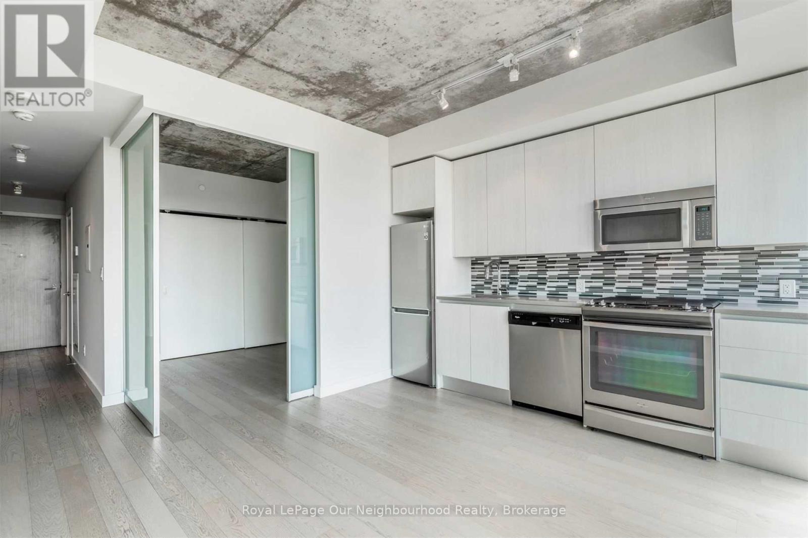 806 - 111 Bathurst Street, Toronto, Ontario  M5V 2R1 - Photo 5 - C13039348