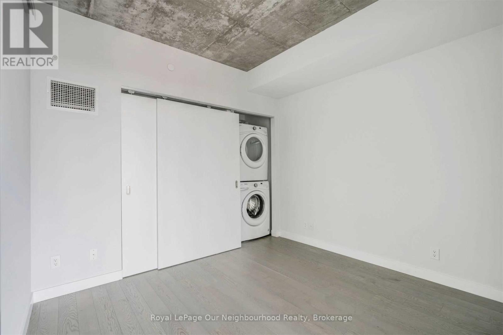 806 - 111 Bathurst Street, Toronto, Ontario  M5V 2R1 - Photo 8 - C13039348