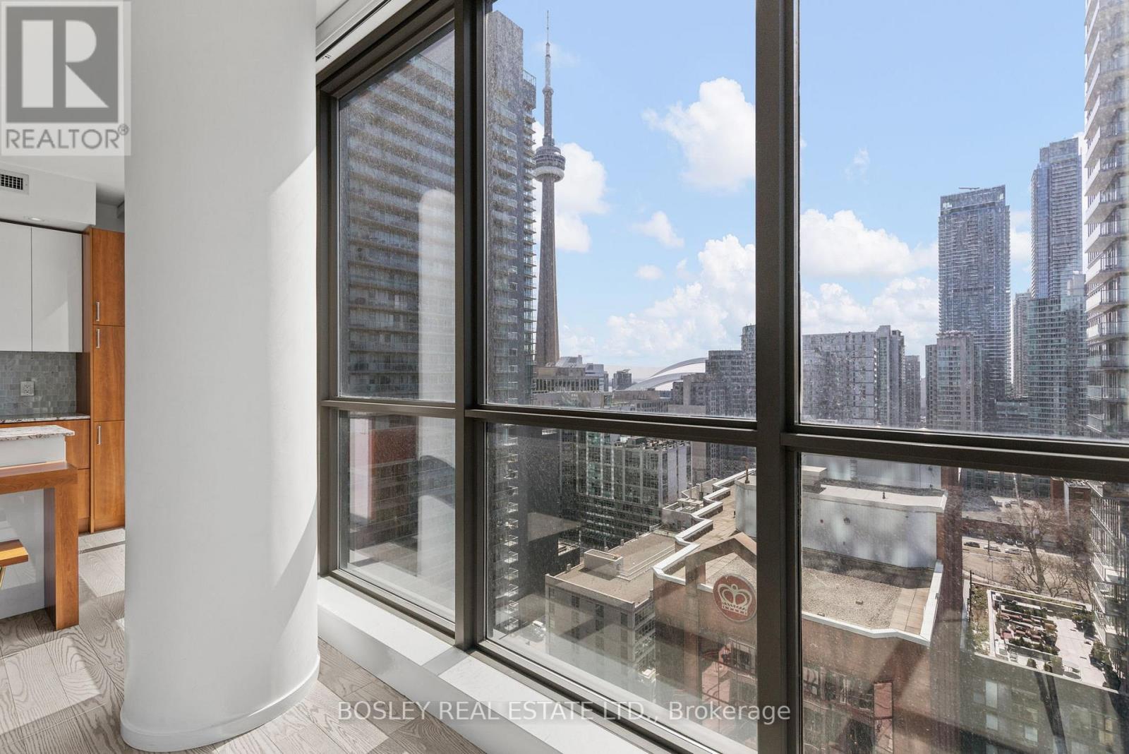 1807 - 8 Charlotte Street, Toronto, Ontario  M5V 0K4 - Photo 14 - C13039352
