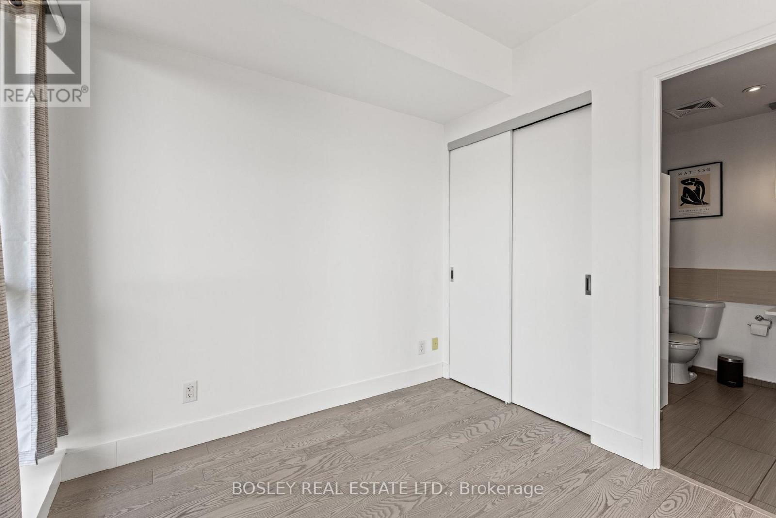 1807 - 8 Charlotte Street, Toronto, Ontario  M5V 0K4 - Photo 16 - C13039352