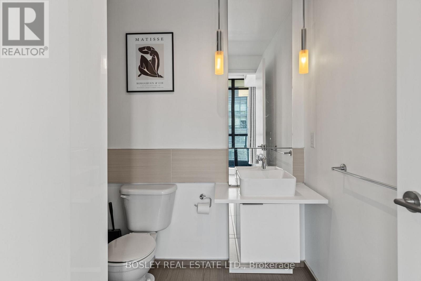 1807 - 8 Charlotte Street, Toronto, Ontario  M5V 0K4 - Photo 17 - C13039352